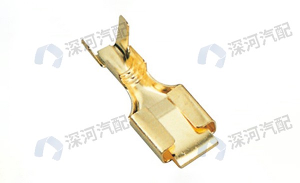 汽車(chē)連接器如何實(shí)現(xiàn)穩(wěn)定的電氣連接？